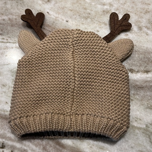 CARTERS REINDEER BEANIE - Picture 4 of 4